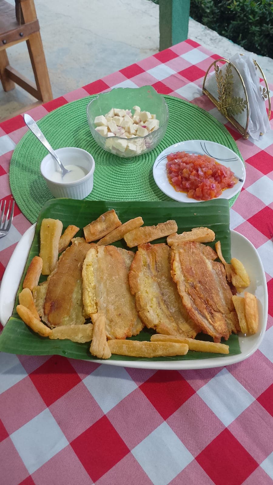 From the Earth to the Table, with Caribbean Soul · 4