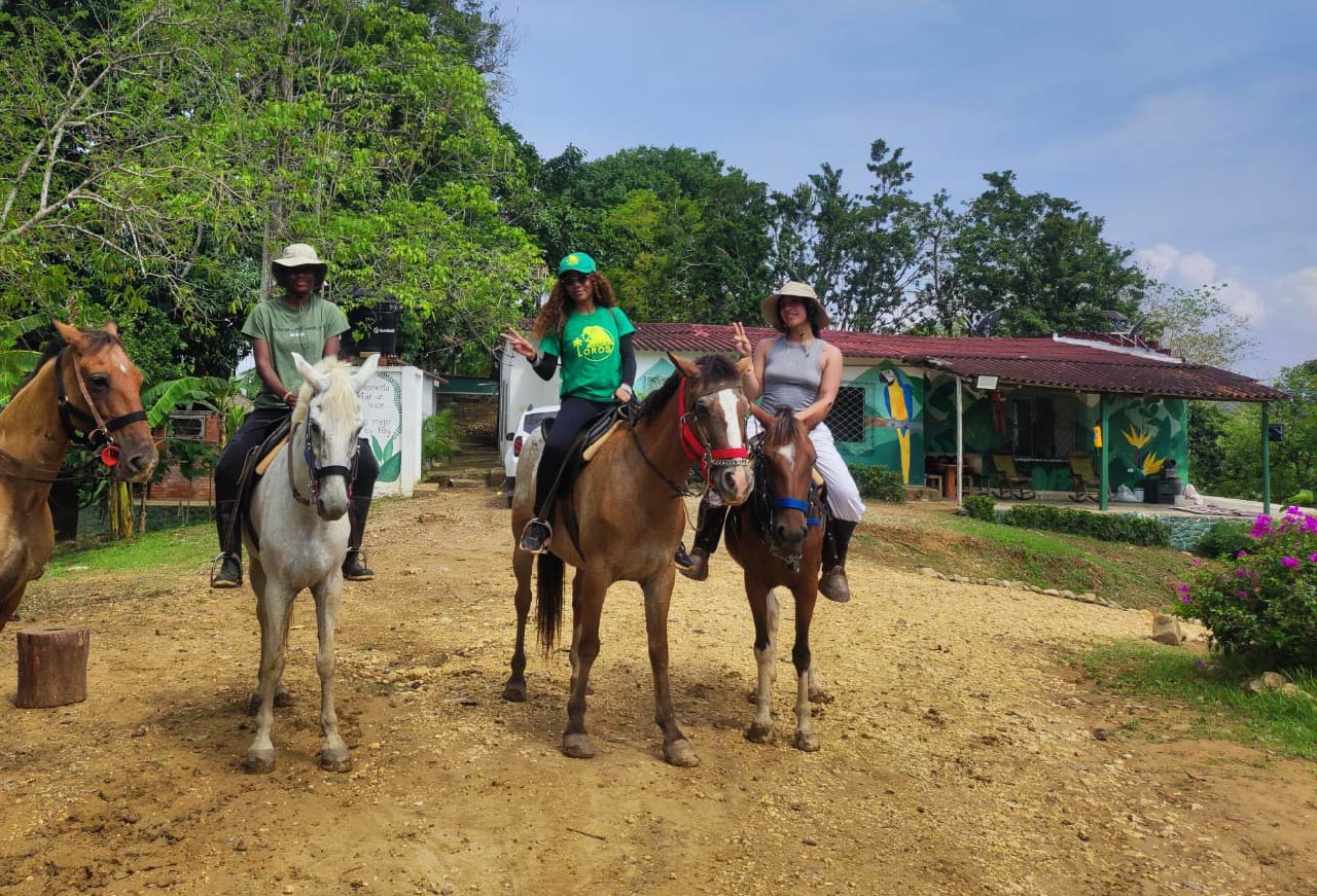 [:es]Nature_tours_horseback_riding_cartagena_Mesa de trabajo 1 copia 16[:]